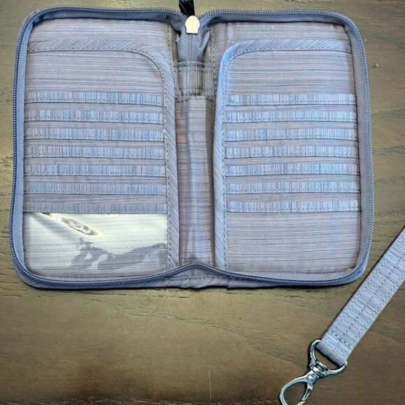 LUG Tandem Zip Wallet Brushed Platinum Gray - Picture 2 of 8